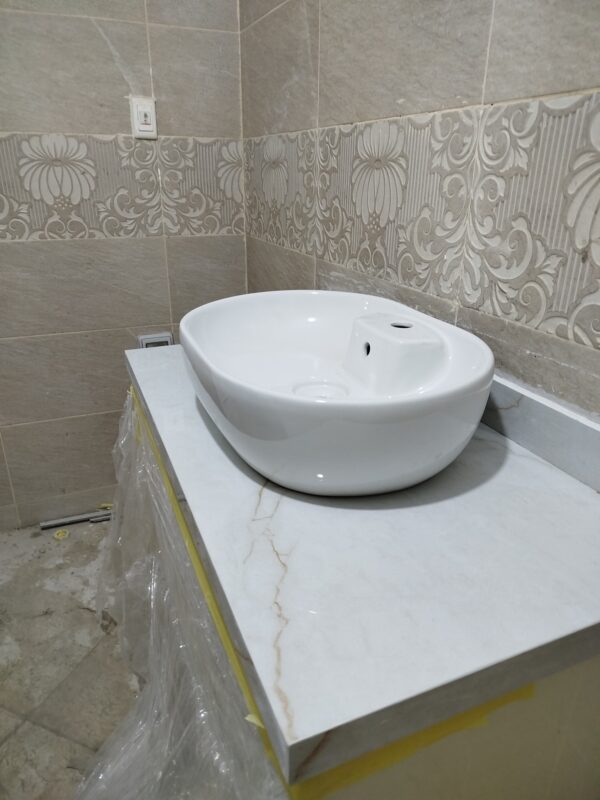 وحدة حمام كاملة - حوض + قاعدة + مرايا - Image 3